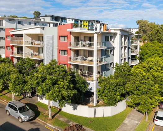 Social Realty - 25 Selborne Street - MOUNT GRAVATT EAST