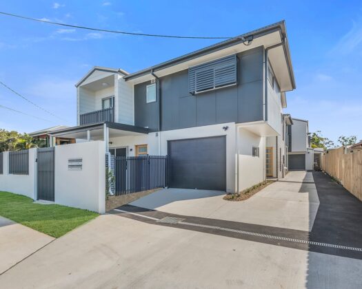 4/68 Dickenson Street