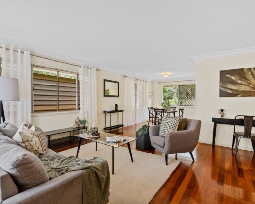 8 Capella St