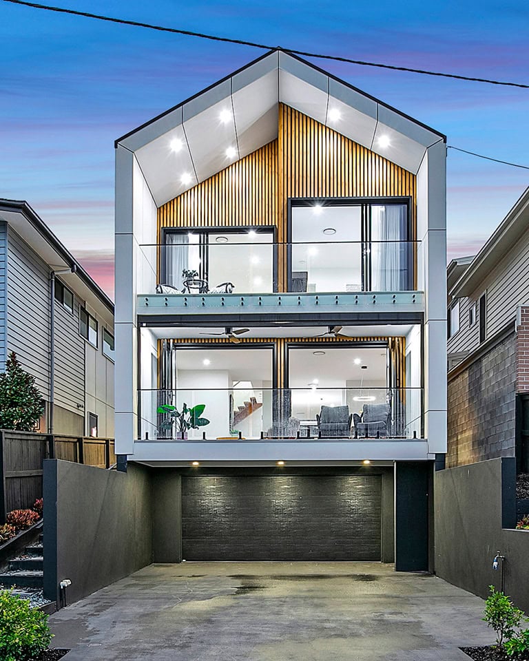 Brisbane Property management based in Carindale. Conatct Social's Property managers today