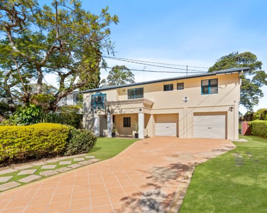 12 Holyoake Drive