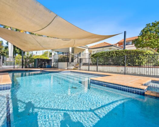 3/1180 Creek Road
