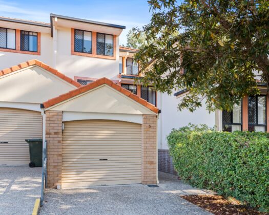 3/1180 Creek Road